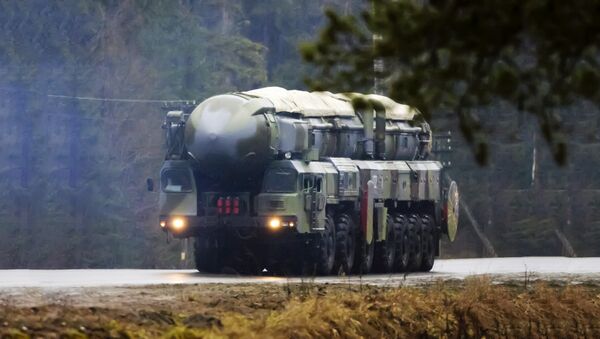 Ракета РС-12 Топољ Ракета РС-12 Топољ - Sputnik Србија