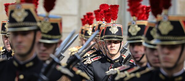 Француски гардисти Француски гардисти - Sputnik Србија