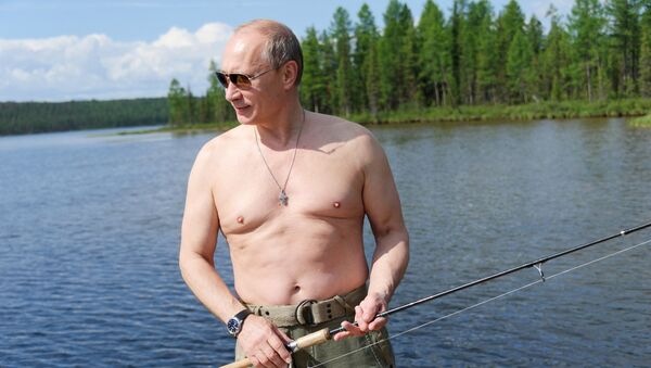 Председник Русије Владимир Путин на пецању у Републици Тува - Sputnik Србија