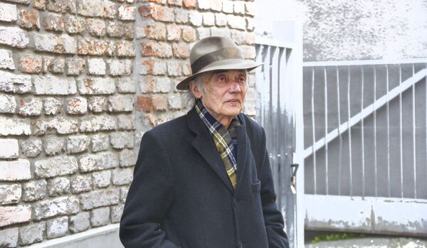 Mića Milovanović, autor potresne dokumentarne priče o Srbiji u 20. veku, koja je nagrađena u Rusiji Mića Milovanović, autor potresne dokumentarne priče o Srbiji u 20. veku, koja je nagrađena u Rusiji - Sputnik Srbija