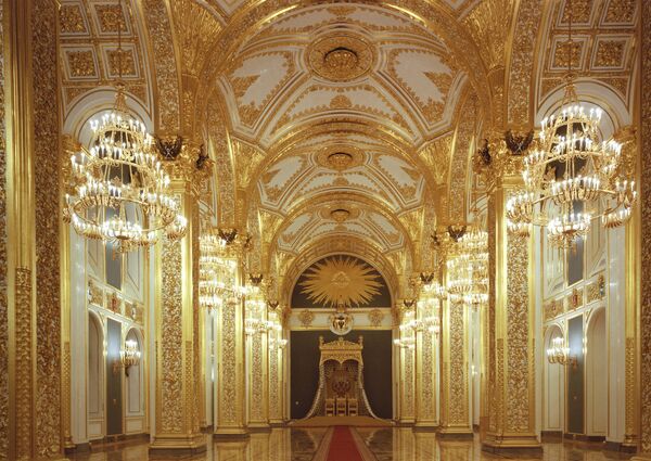 Andrejevska sala Kremlja - glavna prostorija za ceremonije. U njoj se vrši inauguracija predsednika Rusije Andrejevska sala Kremlja - glavna prostorija za ceremonije. U njoj se vrši inauguracija predsednika Rusije - Sputnik Srbija