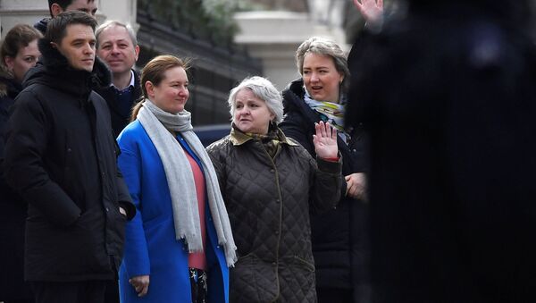 Ruske diplomate napuštaju ambasadu Rusije u Londonu - Sputnik Srbija