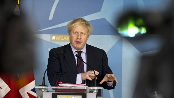 Министар спољних послова Велике Британије Борис Џонсон на конференцији за медије у седишту НАТО-а - Sputnik Србија