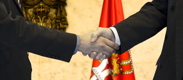 Rukovanje - Sputnik Srbija