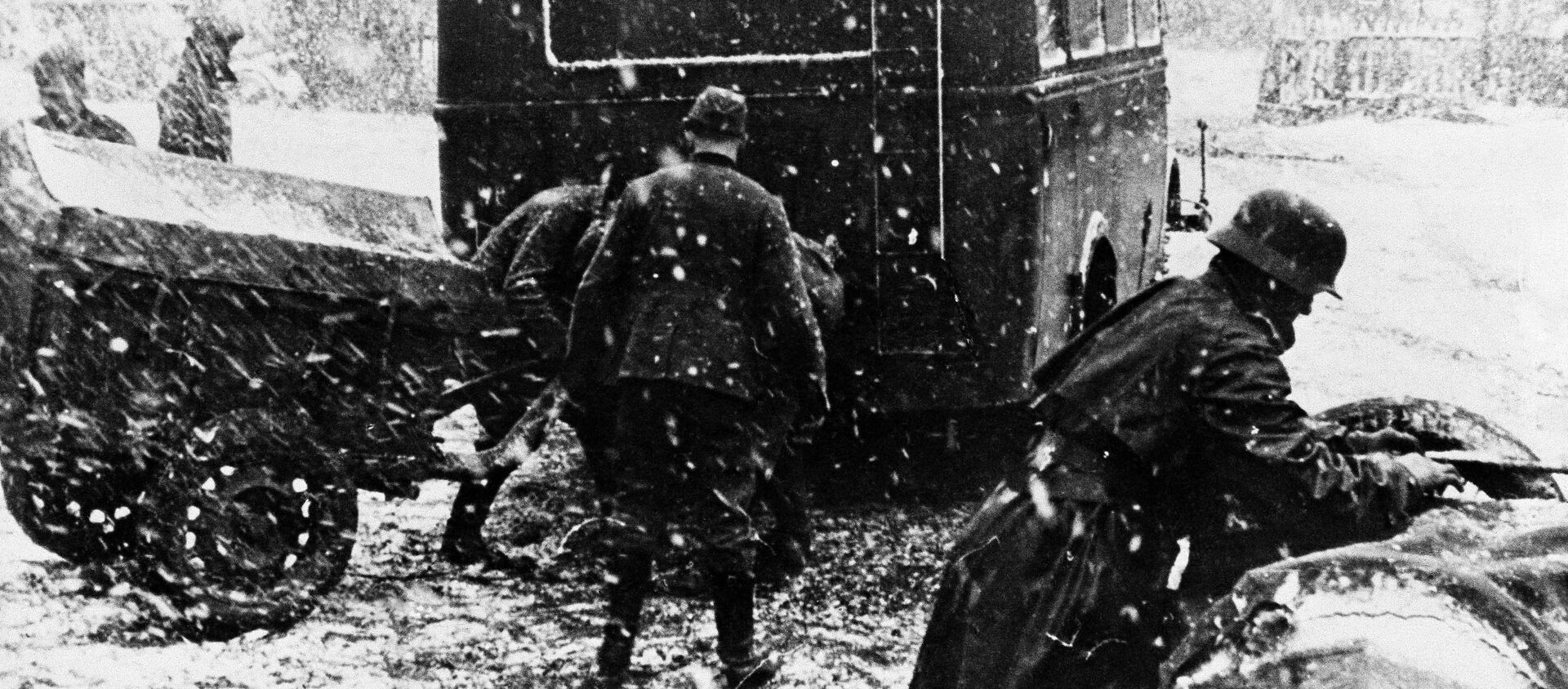 Nemačka vojska zaglavljena u snegu u Rusiji, 28. decembar 1942. - Sputnik Srbija, 1920, 03.01.2021