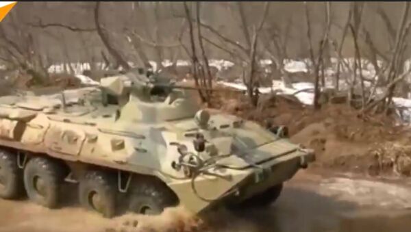Marinci Pacifičke flote isprobali su u ekstremnim uslovima oklopna vozila nove generacije - BTR-82A. - Sputnik Srbija