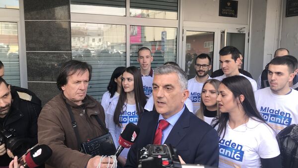 Mladen Bojanić predao potpise za kandidaturu za predsedničke izbore u Crnoj Gori. - Sputnik Srbija