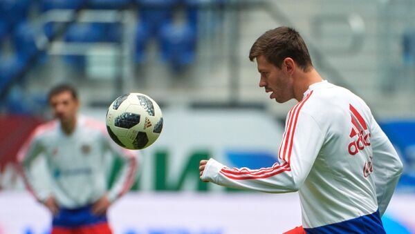 Ruski napadač Fjodor Smolov na treningu uoči prijateljske utakmice protiv Francuske. - Sputnik Srbija