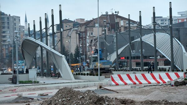 Most koji deli severni i južni deo Kosovske Mitrovice - Sputnik Srbija