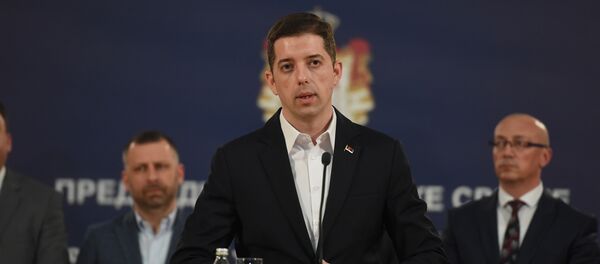 Марко Ђурић и представници Срба са КиМ на конференцији за новинаре Марко Ђурић и представници Срба са КиМ на конференцији за новинаре - Sputnik Србија