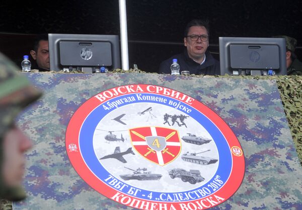 Председник Србије Александар Вучић на војним вежбама на полигону Пасуљанске ливаде - Sputnik Србија