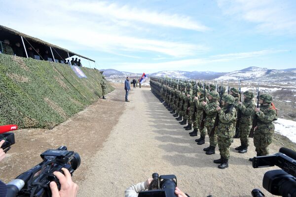 Председник Србије Александар Вучић на војним вежбама на полигону Пасуљанске ливаде - Sputnik Србија