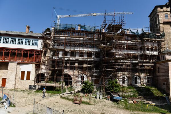 Tokom sezone radi se neprekidno, bez obzira na visoke temperature. Tokom sezone radi se neprekidno, bez obzira na visoke temperature. - Sputnik Srbija