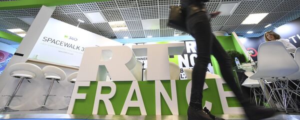 Штанд РТ Француска на међународном сајму аудио-визуелног садржаја у Кану - Sputnik Србија