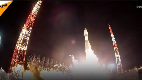 Ракета носач „Сојуз – 2.1Б“ са војним сателитом лансирана је са космодрома Плесецк. - Sputnik Србија