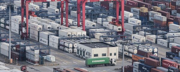 Kontejneri u šangajskoj luci - Sputnik Srbija