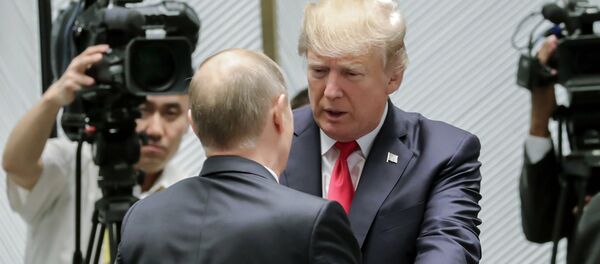 Donald Tramp i Vladimir Putin - Sputnik Srbija
