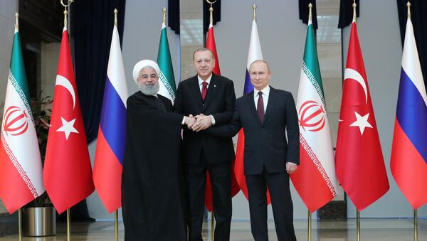 Predsednik Irana Hasan Rohani, predsednik Rusije Vladimir Putin i predsednik Turske Redžep Tajip Erdogan - Sputnik Srbija