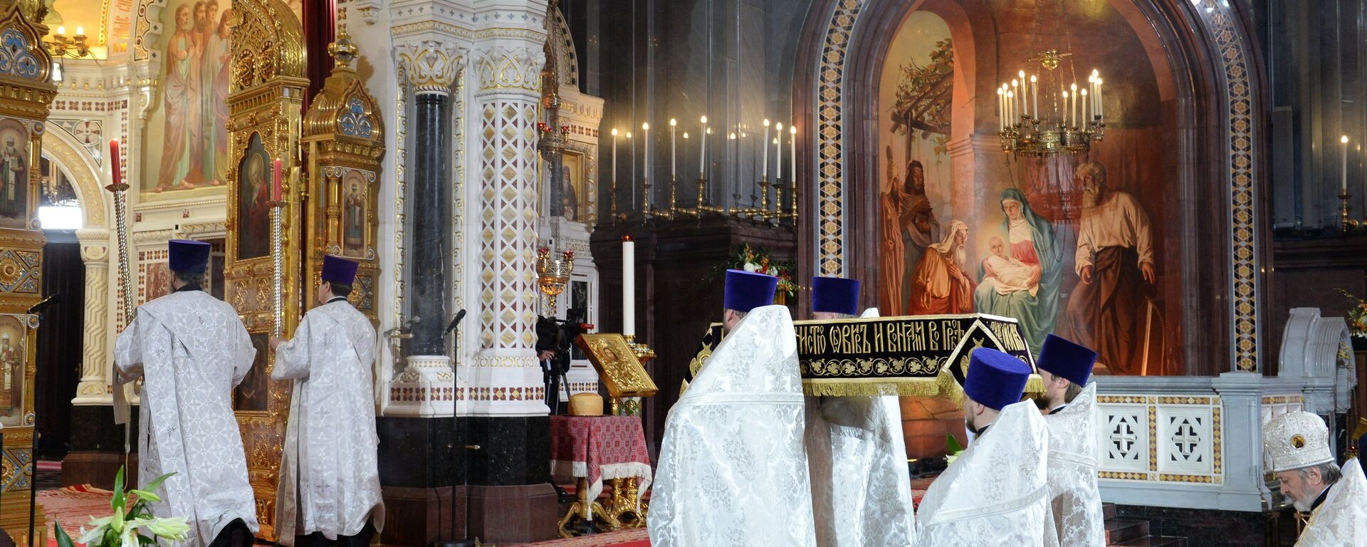 Uskršnje bogosluženje u Hramu Hrista Spasitelja u Moskvi - Sputnik Srbija, 1920, 19.04.2025