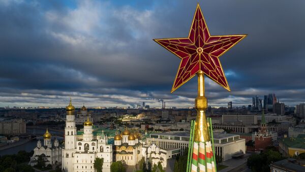 Звезда на Спасской башне Московского Кремля - Sputnik Србија