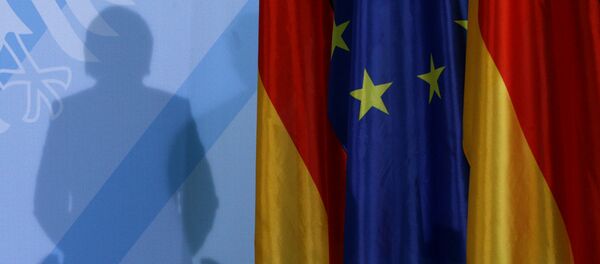 Сенка немачке канцеларке Ангела Меркел - Sputnik Србија