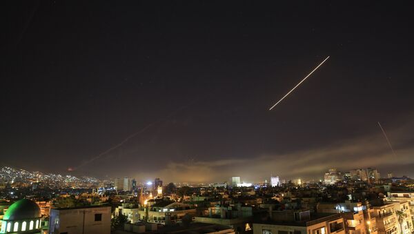 PVO iznad Damaska nakon napada na Siriju 14. aprila - Sputnik Srbija