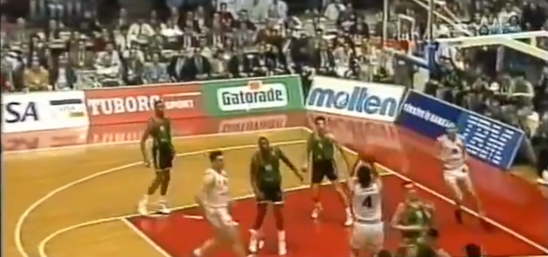 Trojka Đorđevića u poslednjoj sekundi. Trojka Đorđevića u poslednjoj sekundi. - Sputnik Srbija