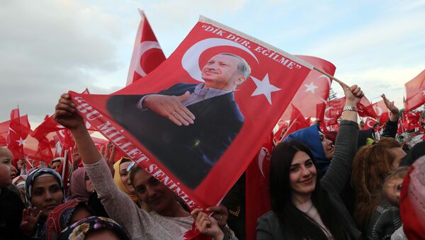 Pristalice turskog predsednika Redžepa Tajipa Erdogana - Sputnik Srbija
