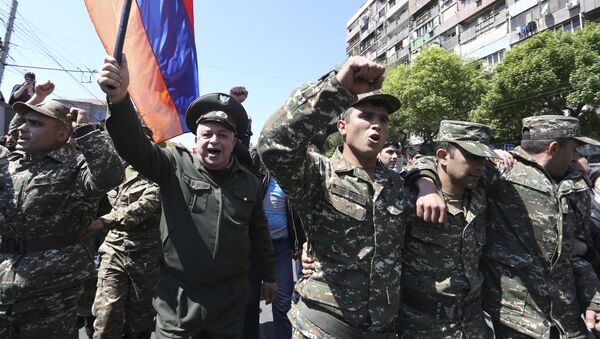Protesti u Jermeniji protiv premijera Serža Sargsjana 23.04.2018 - Sputnik Srbija