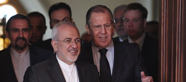 Ministar inostranih poslova Rusije Sergej Lavrov sa iranskim kolegom Muhamedom Zarifom. Ministar inostranih poslova Rusije Sergej Lavrov sa iranskim kolegom Muhamedom Zarifom. - Sputnik Srbija