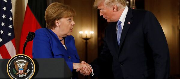 Predsednik SAD Donald Tramp i kancelarka Nemačke Angela Merkel Predsednik SAD Donald Tramp i kancelarka Nemačke Angela Merkel - Sputnik Srbija