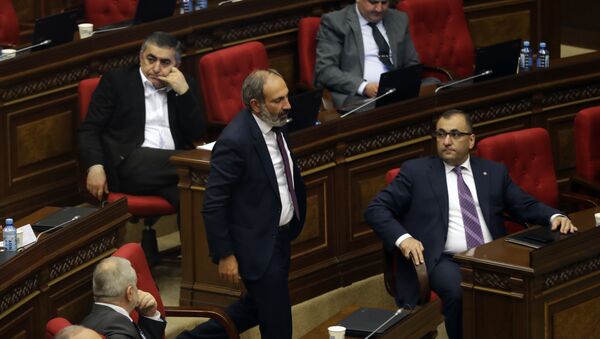 Opozicioni kandidat za premijera Jermenije Nikol Pašinjan - Sputnik Srbija