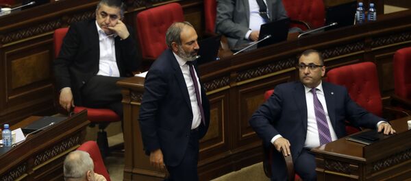 Opozicioni kandidat za premijera Jermenije Nikol Pašinjan - Sputnik Srbija