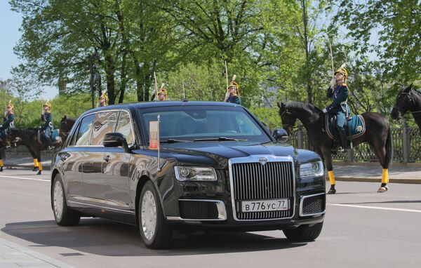 Председничко возило на инаугурацији Владимира Путина. Председничко возило на инаугурацији Владимира Путина. - Sputnik Србија