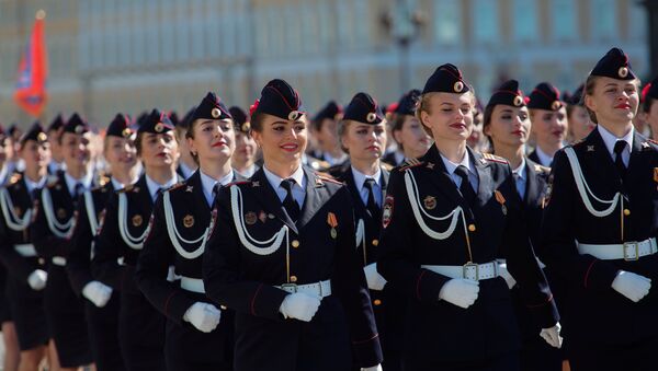 Војна парада поводом Дана победе у Санкт Петербургу - Sputnik Србија