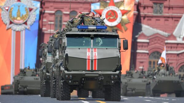 Oklopno vozilo Tajfun-k na paradi na Crvenom trgu u Moskvi za Dan pobede  - Sputnik Srbija
