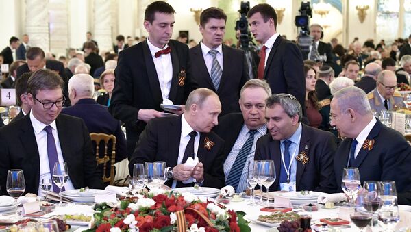 Predsednik Srbije Aleksandar Vučić, predsednik Rusije Vladimir Putin i premijer Izraela Benjamin Netanijahu na prijemu povodom Dana pobede u Kremlju - Sputnik Srbija