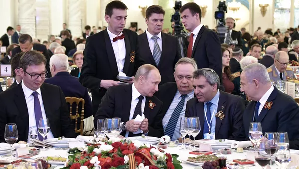 Председник Србије Александар Вучић, председник Русије Владимир Путин и премијер Израела Бењамин Нетанијаху на пријему поводом Дана победе у Кремљу - Sputnik Србија