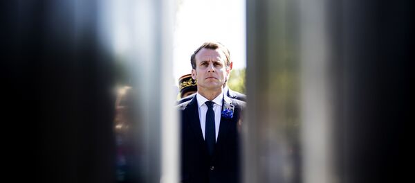 Председник Француске Емануел Макрон на церемонији обележавања 73. годишњице победе против нацизма у Другом светском рату Председник Француске Емануел Макрон на церемонији обележавања 73. годишњице победе против нацизма у Другом светском рату - Sputnik Србија