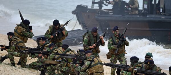 Припадници НАТО-а током војне вежбе Trident Juncture 2015 у Португалији - Sputnik Србија