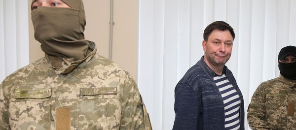 Новинар Кирил Вишински у суду у Херсону - Sputnik Србија