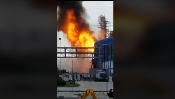 Eksplozija u hemijskom postrojenju - Sputnik Srbija