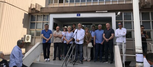 Protesti DF-a u Podgorici i podrška uhapšenim članovima koji su u zatvoru Spuž - Sputnik Srbija