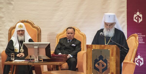 Patrijarh srpski Irinej u Moskvi na svečanoj ceremoniji uručenja nagrade Fonda jedinstva pravoslavnih naroda Patrijarh srpski Irinej u Moskvi na svečanoj ceremoniji uručenja nagrade Fonda jedinstva pravoslavnih naroda - Sputnik Srbija