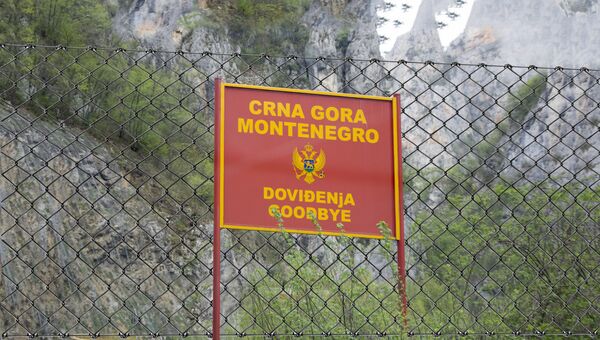 Čudo neviđeno u Crnoj Gori: Glasajte za mene, sve ću vas proterati! Čudo neviđeno u Crnoj Gori: Glasajte za mene, sve ću vas proterati! - Sputnik Srbija