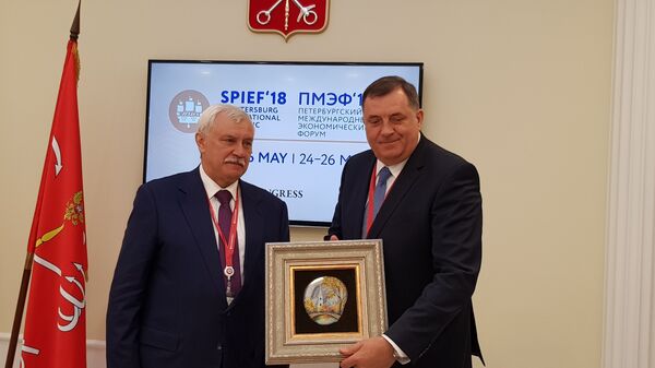 Милорад Додик на Економском форуму у Санкт Петербургу Милорад Додик на Економском форуму у Санкт Петербургу - Sputnik Србија