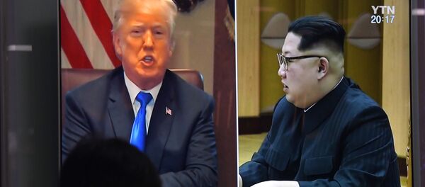 Доналд Трамп и Ким Џонг Ун - Sputnik Србија