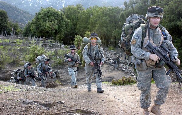 Пољска би да уплаши Русију са неколико хиљада америчких војника  - Sputnik Србија