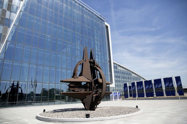 Ко на Русију крене мачем, од мача ће и да страда Ко на Русију крене мачем, од мача ће и да страда - Sputnik Србија
