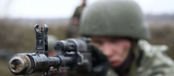 Припадник војске ДНР Припадник војске ДНР - Sputnik Србија